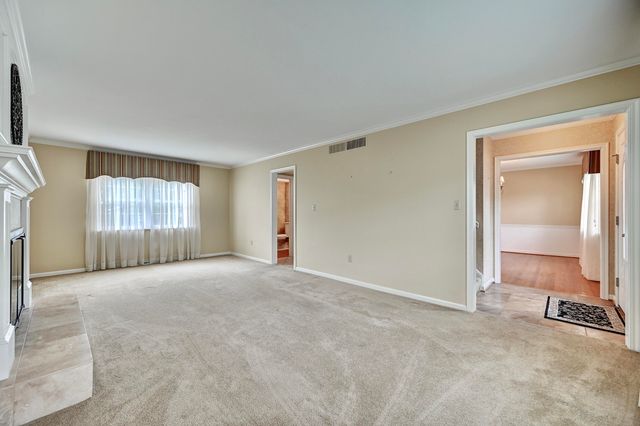 249 N Ashbrook Circle, Lakeside Park, KY 41017