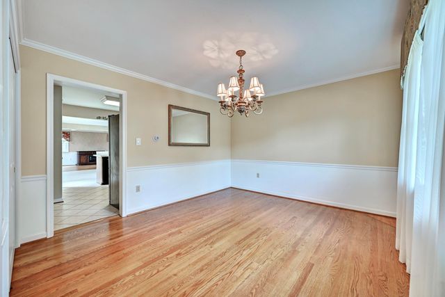 249 N Ashbrook Circle, Lakeside Park, KY 41017