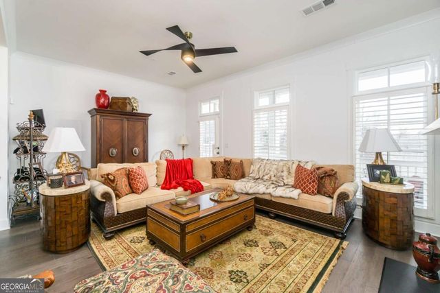 963 South on main Drive, Woodstock, GA 30188