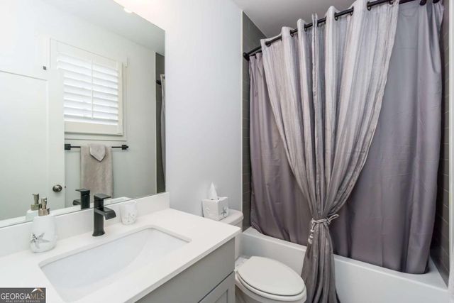 963 South on main Drive, Woodstock, GA 30188