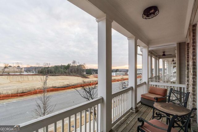 963 South on main Drive, Woodstock, GA 30188