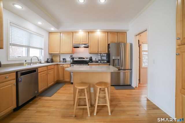 16 Sunset Hill Avenue, Norwalk, CT 06851