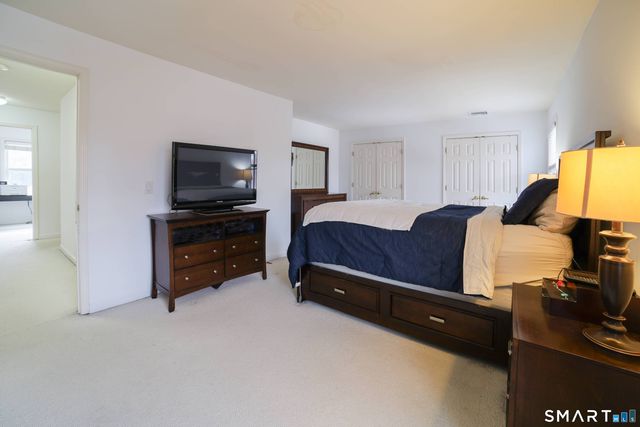 16 Sunset Hill Avenue, Norwalk, CT 06851