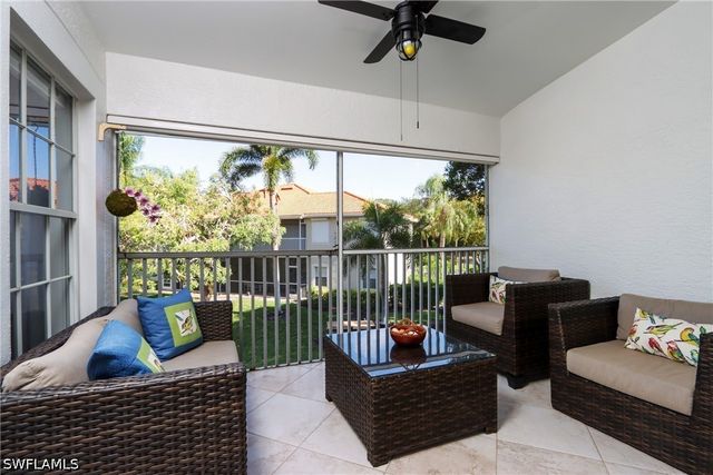2585 Old Groves RD L203, Naples, FL 34109