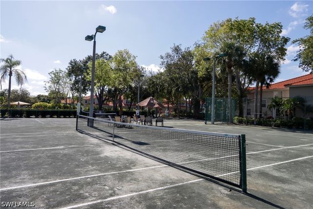 2585 Old Groves RD L203, Naples, FL 34109