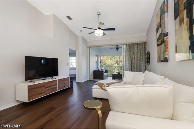 2585 Old Groves RD L203, Naples, FL 34109