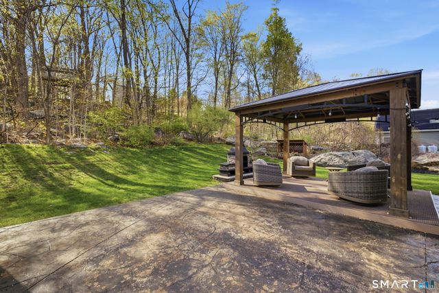 90 Belgian Circle, Bristol, CT 06010