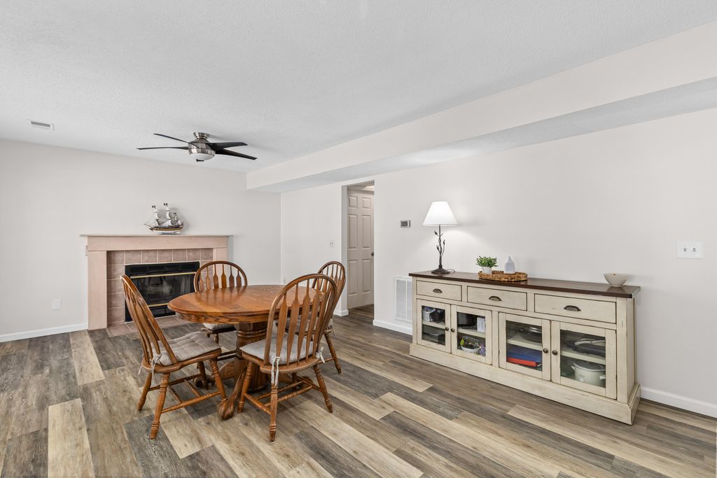 Image 12 of property listing at 2019 Wild Flower, Charleston, SC 29414