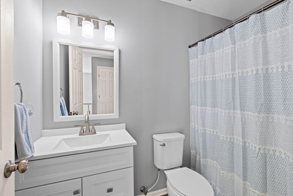 Image 19 of property listing at 2019 Wild Flower, Charleston, SC 29414