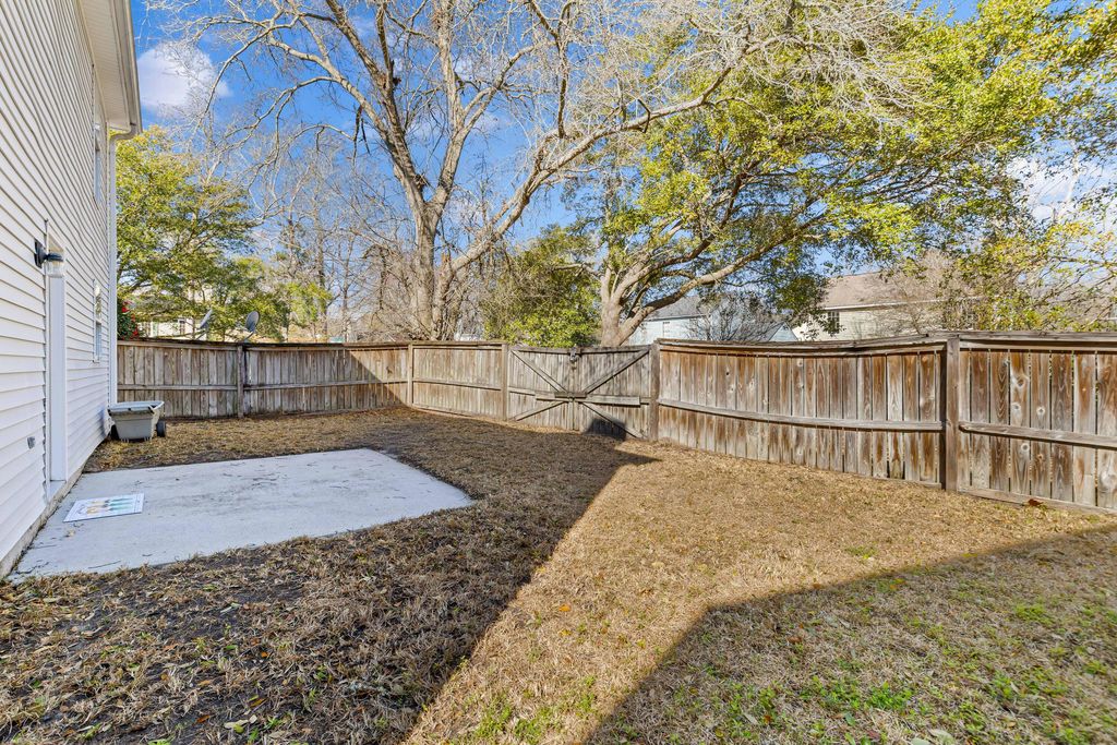 Image 28 of property listing at 2019 Wild Flower, Charleston, SC 29414