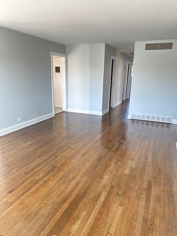 8849 N Wisner Street 1, Niles, IL 60714