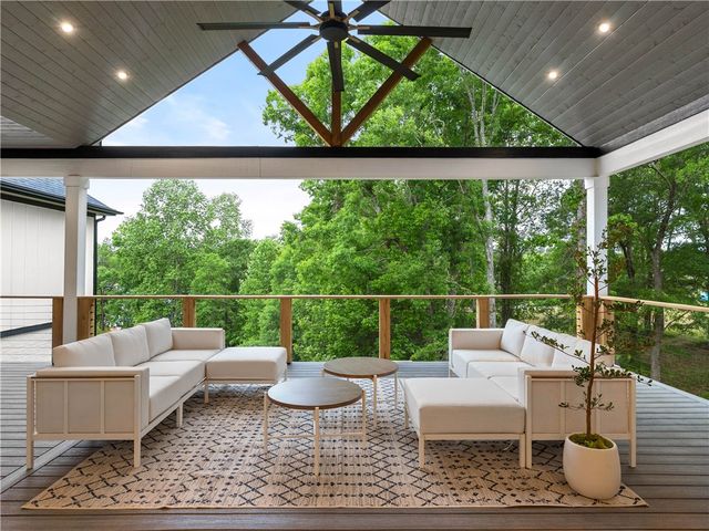 314 Shoreview Drive, Chesnee, SC 29323