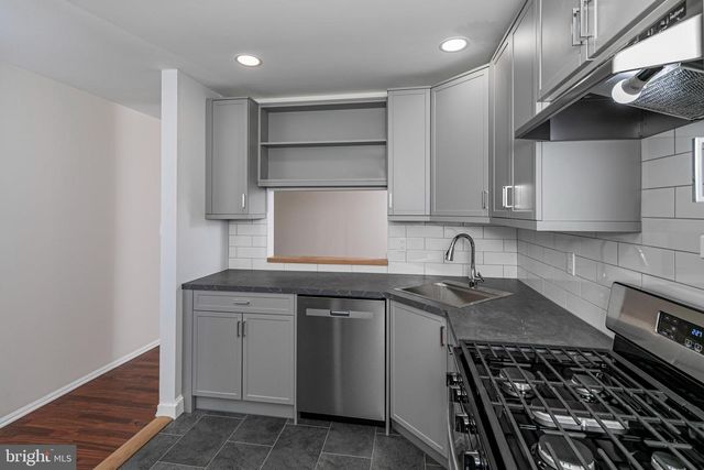 56 BARBERRY CT, Lawrenceville, NJ 08648