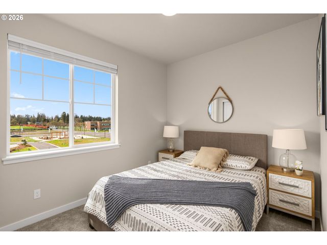 5126 Se THORNAPPLE St, Hillsboro, OR 97123