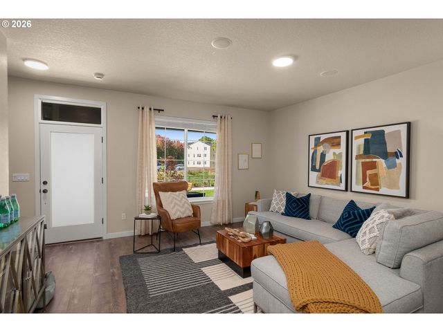 5126 Se THORNAPPLE St, Hillsboro, OR 97123