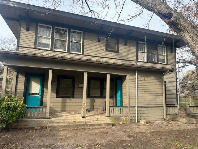 903 4th Street SW, Paris, TX 75460