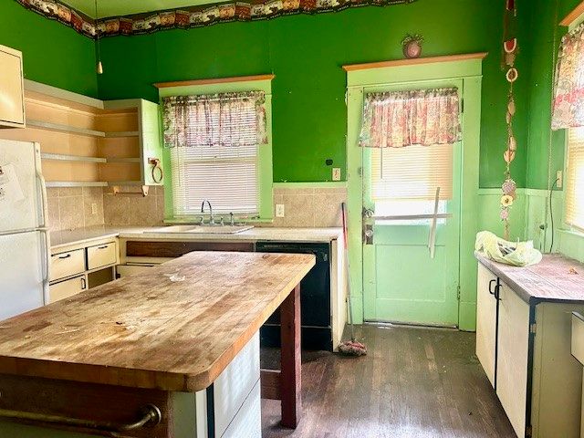 903 4th Street SW, Paris, TX 75460