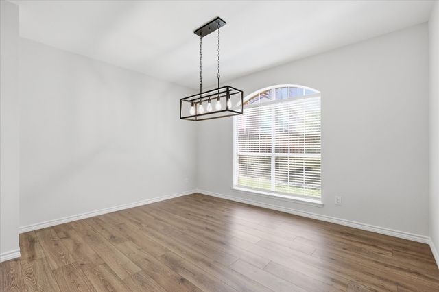 925 Hillside Court, Highland Village, TX 75077