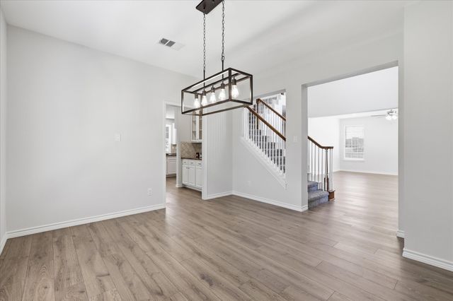 925 Hillside Court, Highland Village, TX 75077