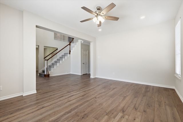 925 Hillside Court, Highland Village, TX 75077