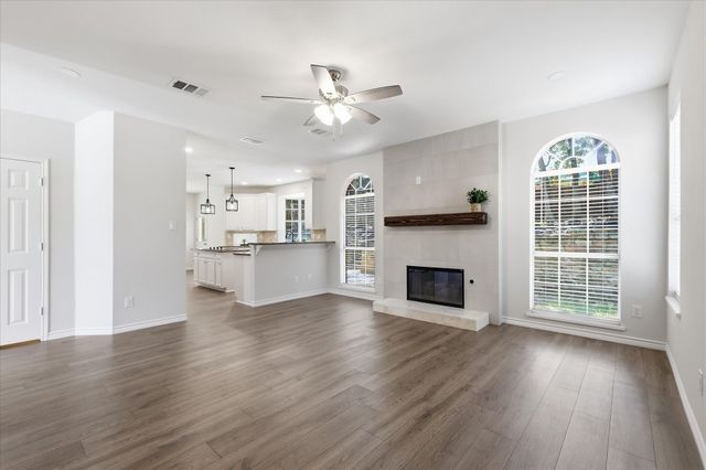 925 Hillside Court, Highland Village, TX 75077