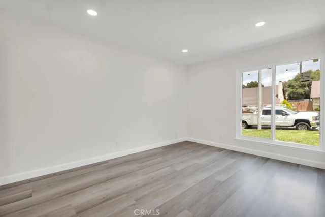 31 S Ellis Place, Newbury Park, CA 91320