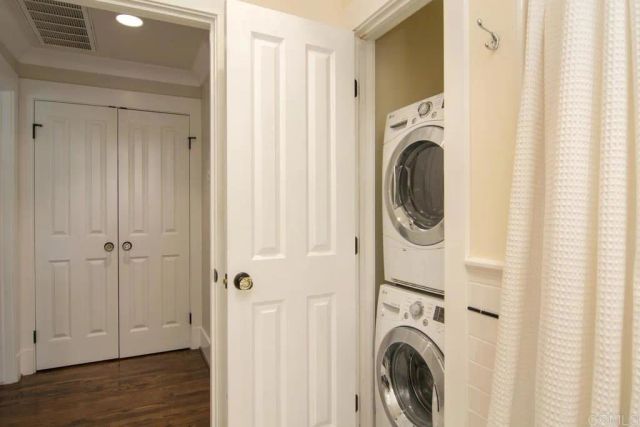 242 H, Coronado, CA 92118