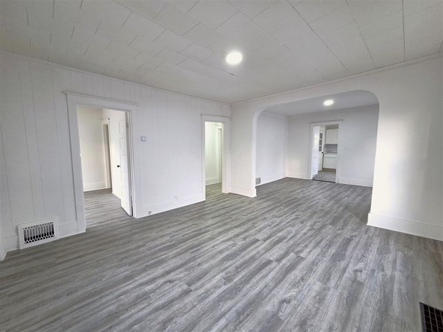 2128 5th Street, Muskegon, MI 49444