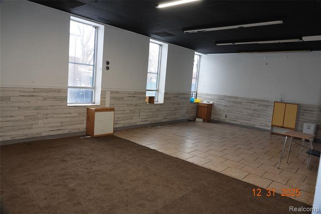 15075 Meyers Road, Detroit, MI 48227