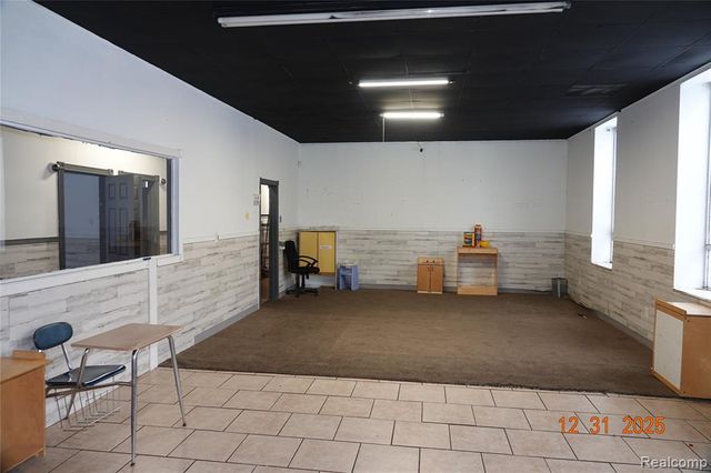 15075 Meyers Road, Detroit, MI 48227