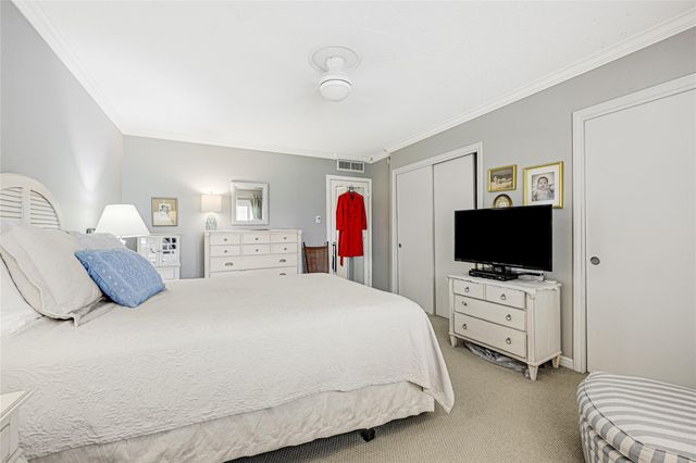 2701 Bellefontaine Street B21, Houston, TX 77025