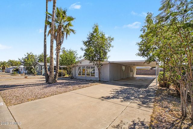 7645 E GALE Avenue, Mesa, AZ 85209