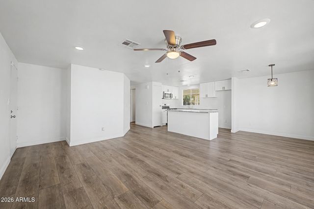 7645 E GALE Avenue, Mesa, AZ 85209