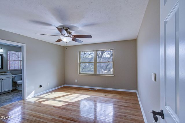 1811 Ridge Creek Lane, Knoxville, TN 37938