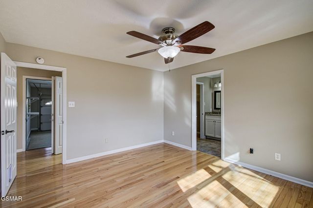 1811 Ridge Creek Lane, Knoxville, TN 37938