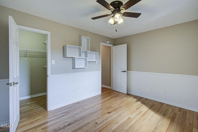 1811 Ridge Creek Lane, Knoxville, TN 37938