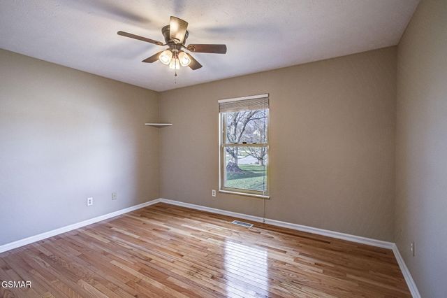 1811 Ridge Creek Lane, Knoxville, TN 37938