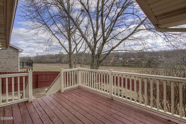 1811 Ridge Creek Lane, Knoxville, TN 37938