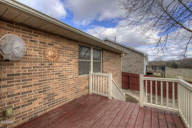 1811 Ridge Creek Lane, Knoxville, TN 37938