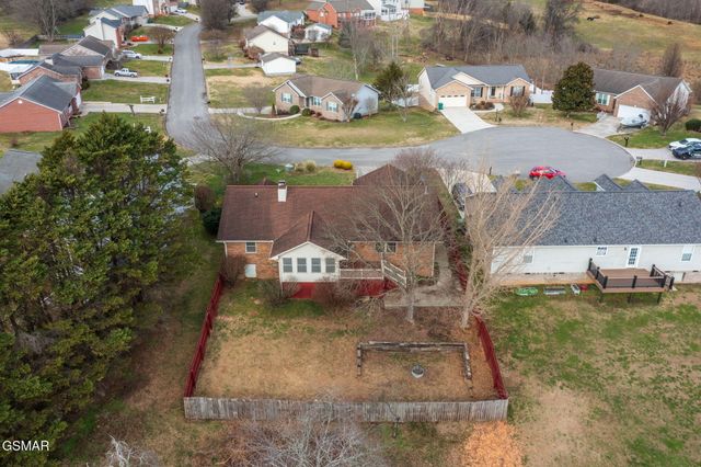 1811 Ridge Creek Lane, Knoxville, TN 37938