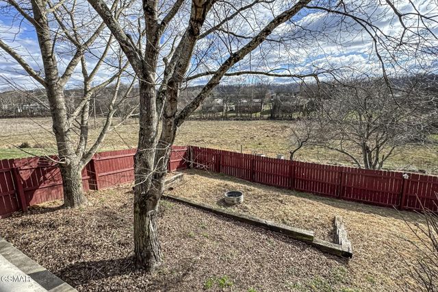 1811 Ridge Creek Lane, Knoxville, TN 37938