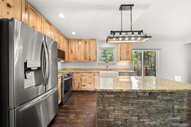 2775 Pathfinder Road, Florissant, CO 80816