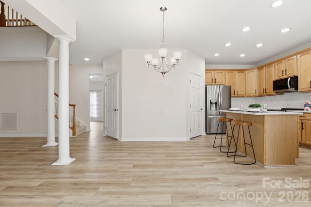 3909 Meadow Green Drive, Charlotte, NC 28269