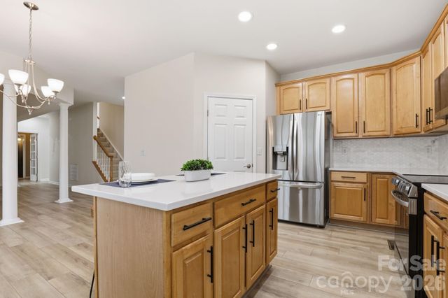 3909 Meadow Green Drive, Charlotte, NC 28269