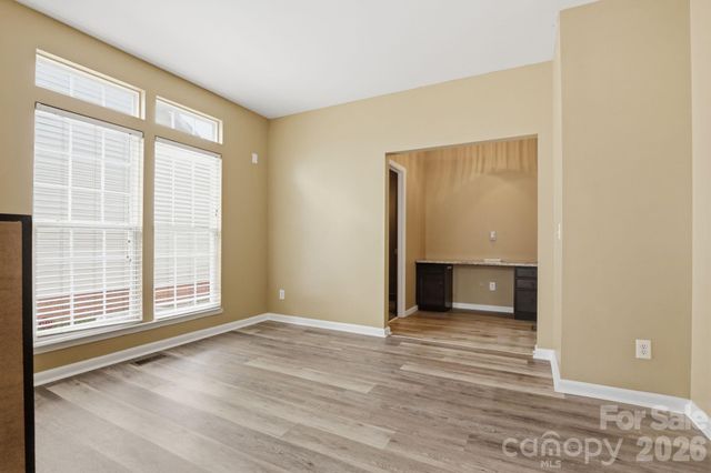 3909 Meadow Green Drive, Charlotte, NC 28269