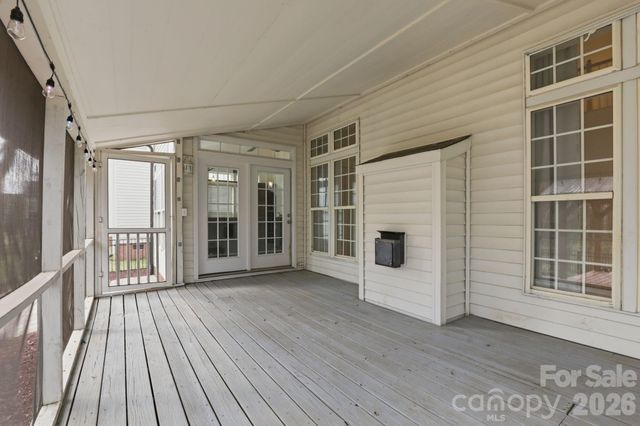 3909 Meadow Green Drive, Charlotte, NC 28269