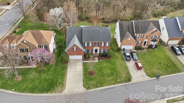 3909 Meadow Green Drive, Charlotte, NC 28269