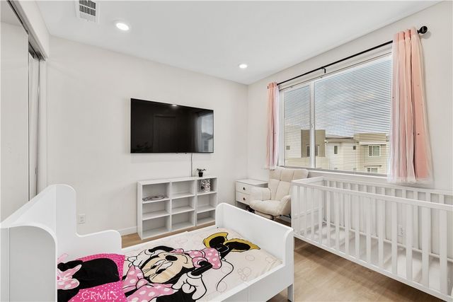27579 Sanctuary Ct., Valencia, CA 91381