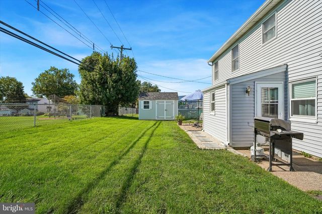 617 PRESTON LN, Hatboro, PA 19040
