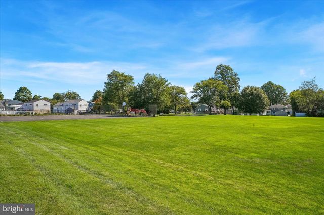 617 PRESTON LN, Hatboro, PA 19040